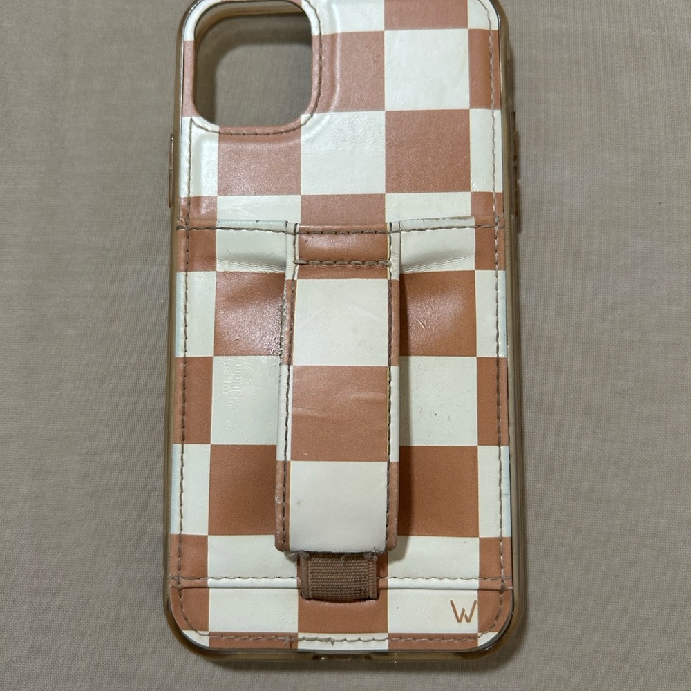 Walli Checkered Brown and White iPhone 11 Case
